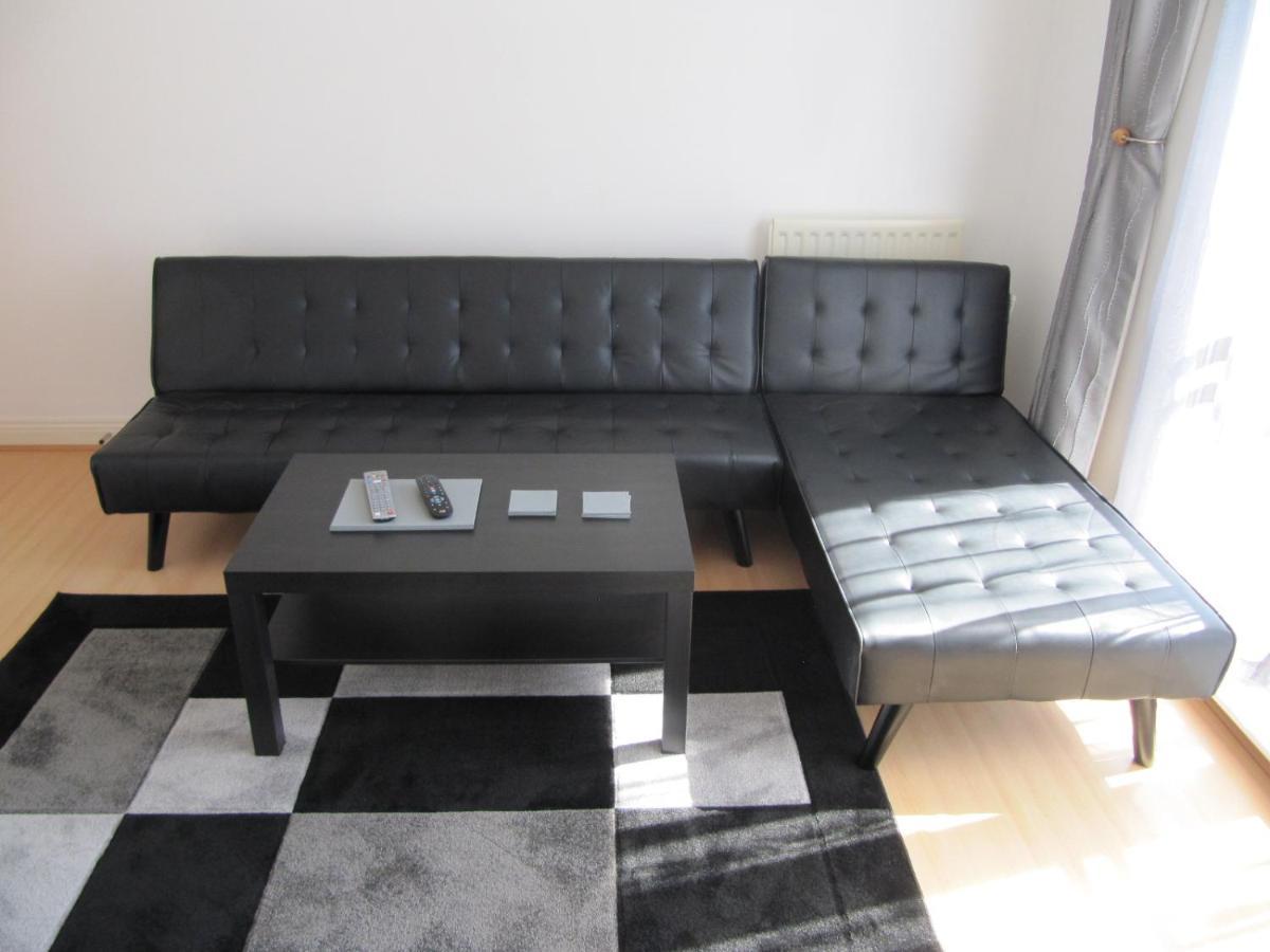 Cozy Off Road 2 Bedroom Cottage Apartment With Free Wi-Fi And Private Parking Glasgow Bagian luar foto