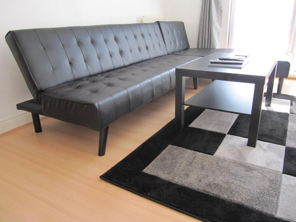 Cozy Off Road 2 Bedroom Cottage Apartment With Free Wi-Fi And Private Parking Glasgow Bagian luar foto
